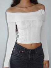 one-shoulder three-dimensional floral long-sleeved knitted top